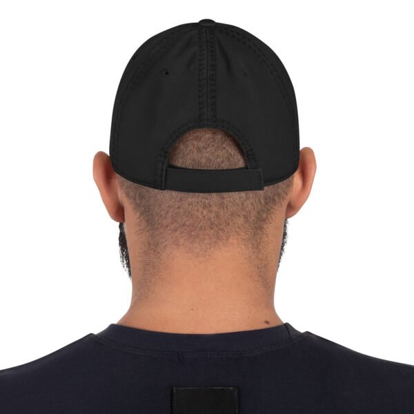 resiliencia. gorra bordada frente y lado derecho